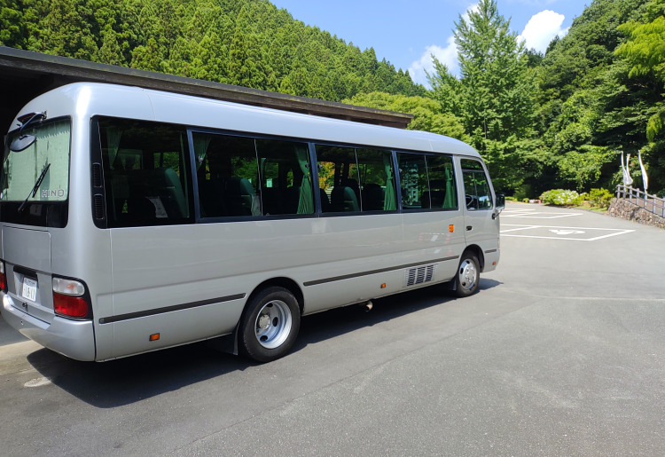 無料シャトルバス